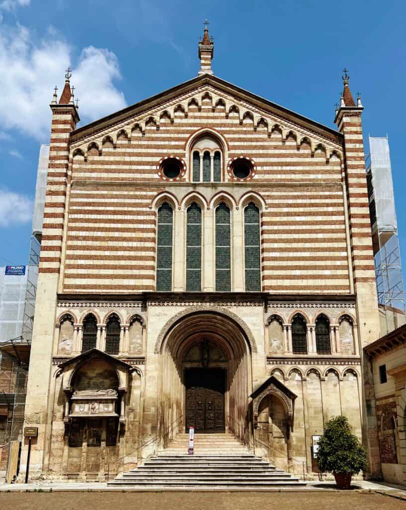 Verona San Fermo Romanesque Church Exterior Red And White Stripes