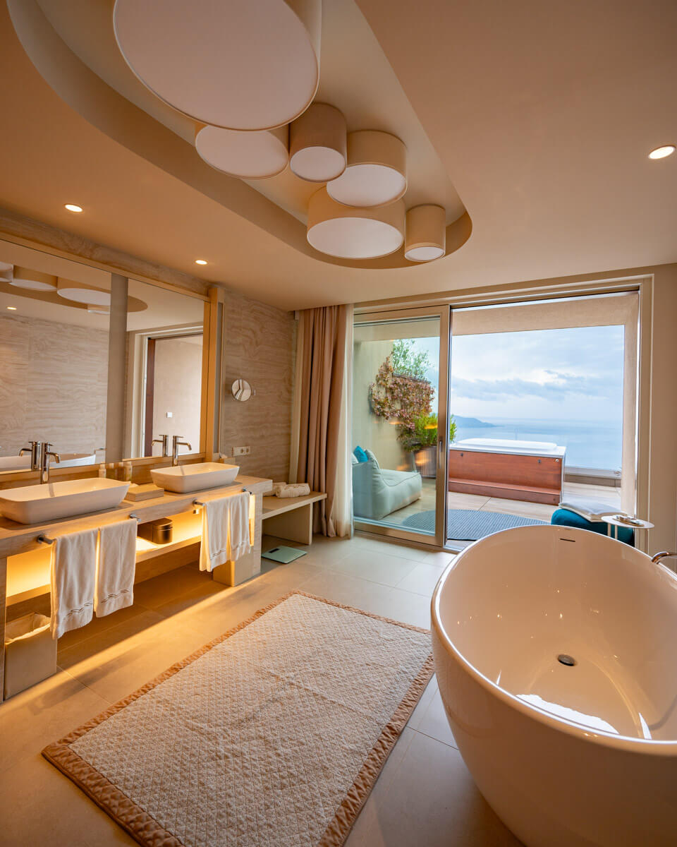 the elegant bright bathroom at the sky suite of the Lefay Resort & Spa Lago di Garda in Italy