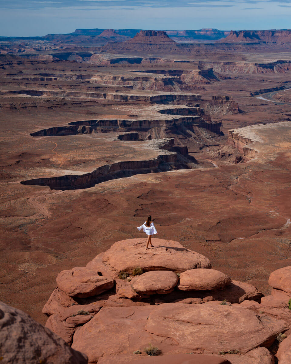 overlooking the incredible scenery at the green river view point in the canyon ´lands national par in Utah